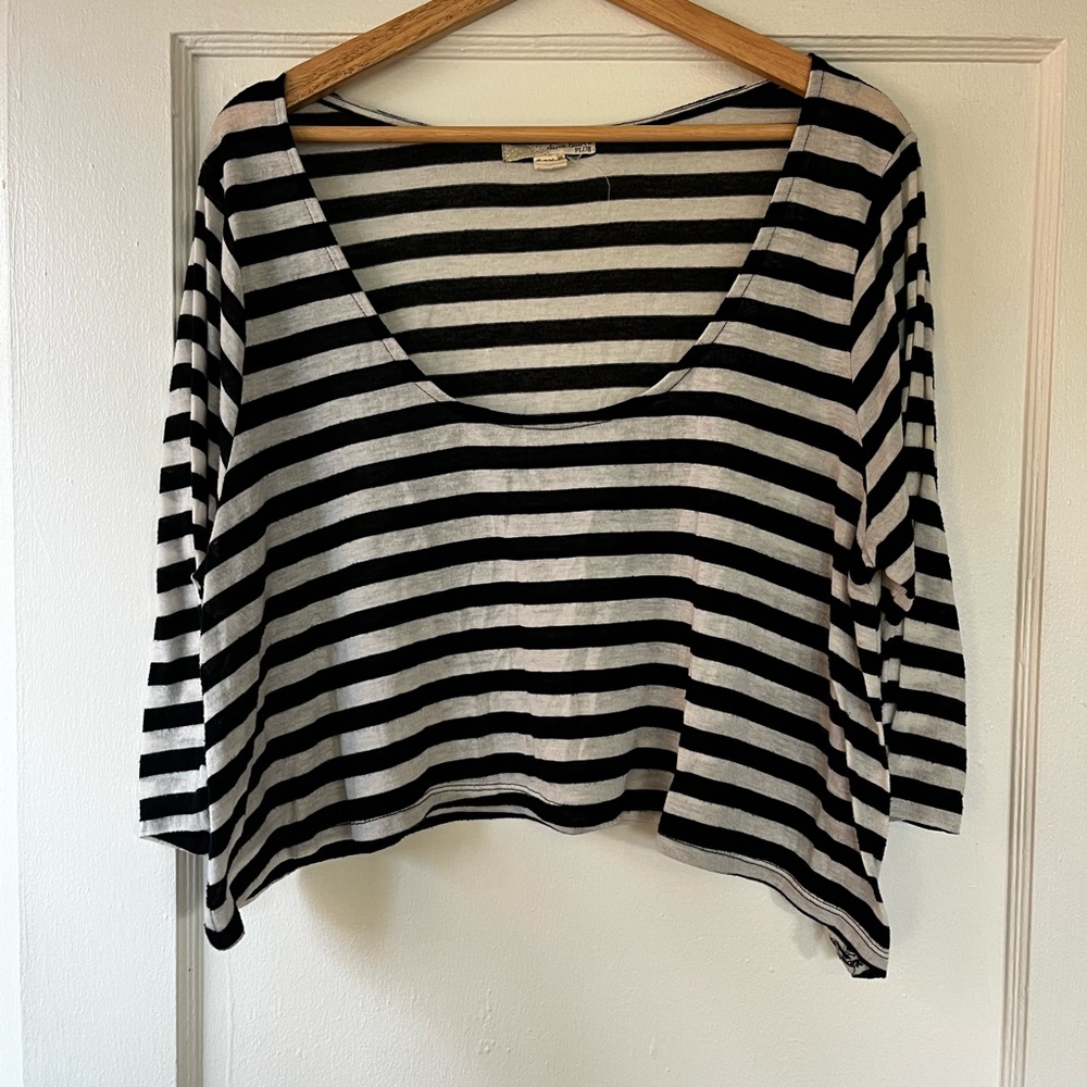 Derek Heart Black and White Striped Long Sleeve Crop Top